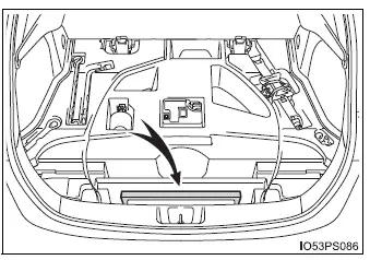 Toyota Prius - Utilización de los espacios de almacenamiento